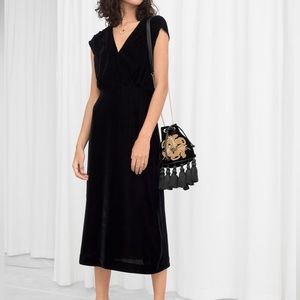 &Other Stories Black Velvet Sleeveless Midi Dress